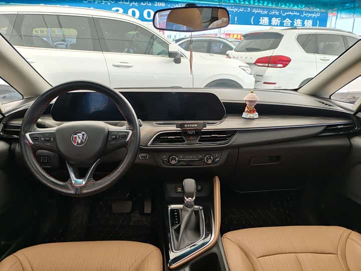 Buick GL6 2021 2021款 323T 轻混动互联豪华型