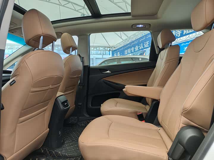 Buick GL6 2021 2021款 323T 轻混动互联豪华型