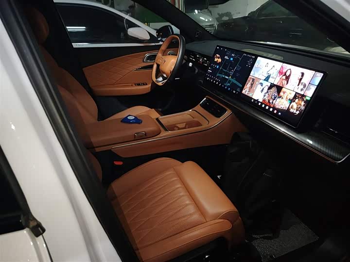 Hozon L 2024 2024款 增程 220 闪充版