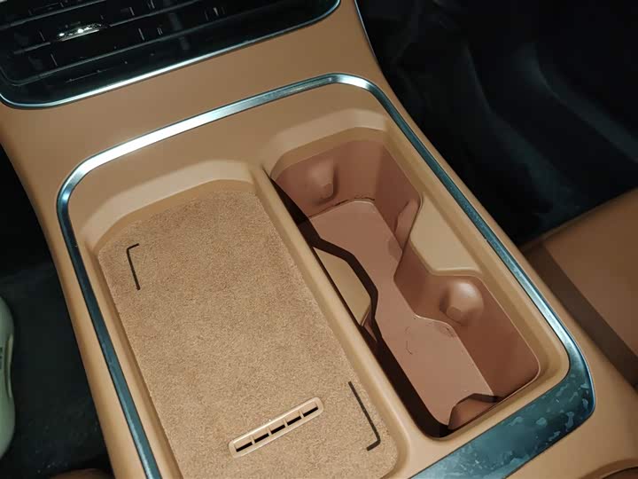 Hozon L 2024 2024款 增程 220 闪充版