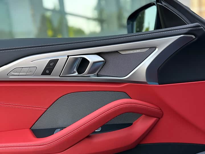 BMW 8 Series 2022 2022款 840i 四门轿跑车 M运动套装