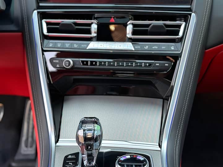 BMW 8 Series 2022 2022款 840i 四门轿跑车 M运动套装