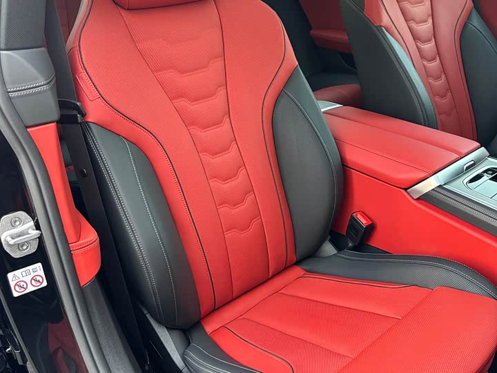 BMW 8 Series 2022 2022款 840i 四门轿跑车 M运动套装