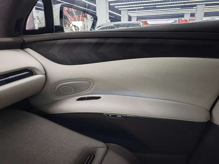 IM motors LS7 2023 2023款 100kWh Pro四驱版