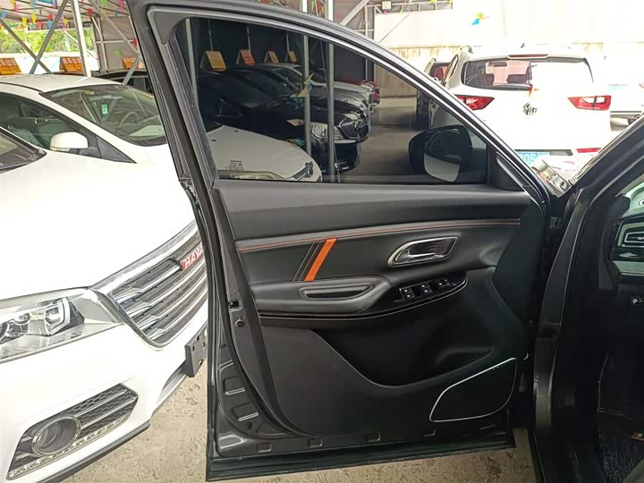 Changan Oshan X7 Plus 2022 2022款 1.5T 蓝鲸版自动尊享型