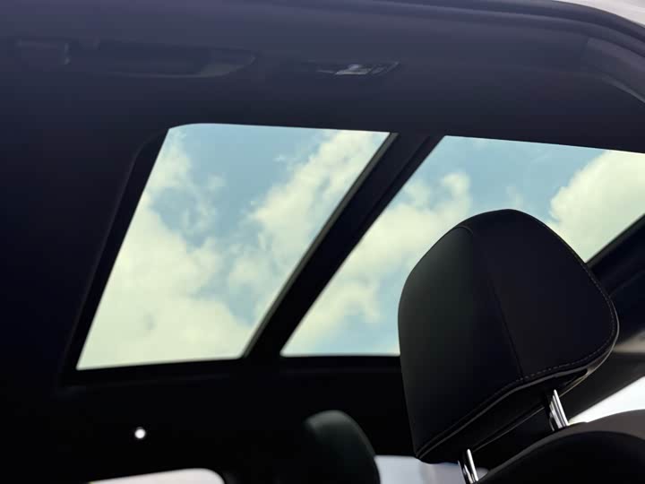 Volkswagen T-Roc 2023 2023款 300TSI DSG两驱辰光版