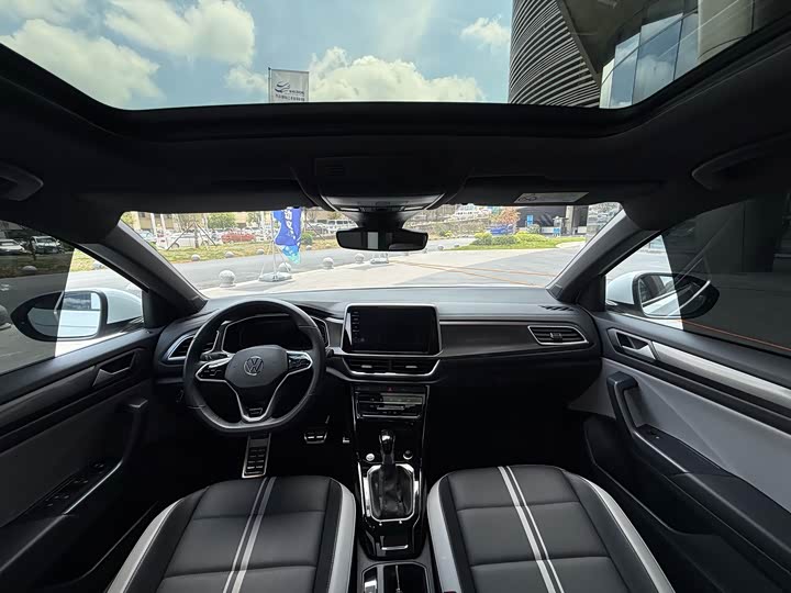 Volkswagen T-Roc 2023 2023款 300TSI DSG两驱辰光版
