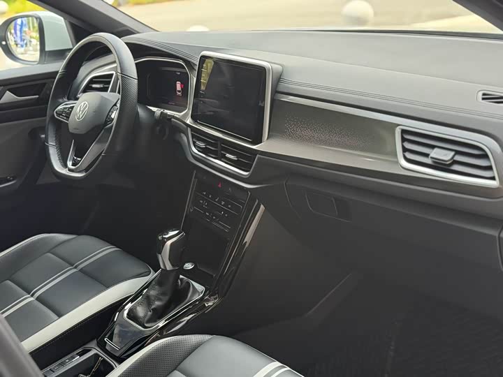 Volkswagen T-Roc 2023 2023款 300TSI DSG两驱辰光版