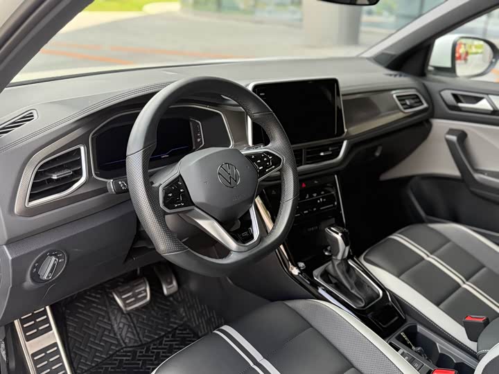 Volkswagen T-Roc 2023 2023款 300TSI DSG两驱辰光版