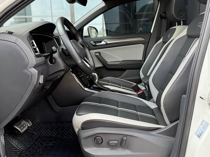 Volkswagen T-Roc 2023 2023款 300TSI DSG两驱辰光版