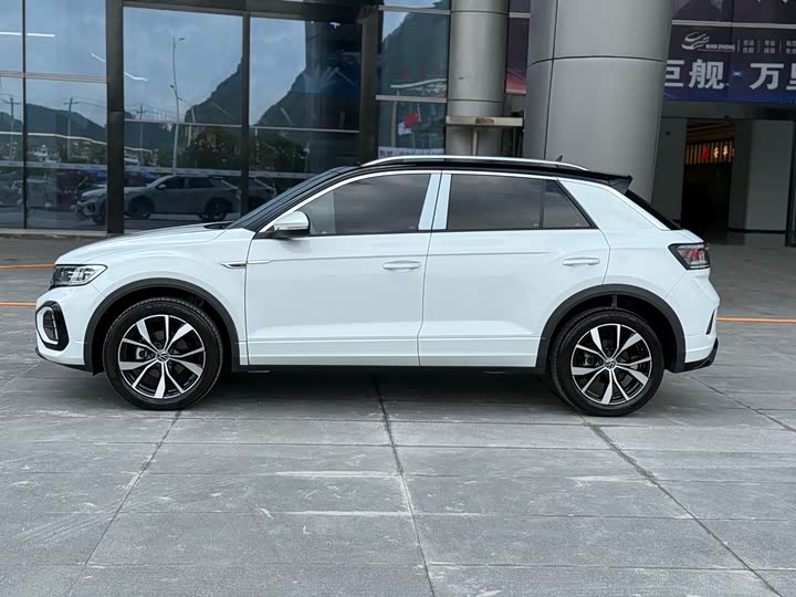 Volkswagen T-Roc 2023 2023款 300TSI DSG两驱辰光版