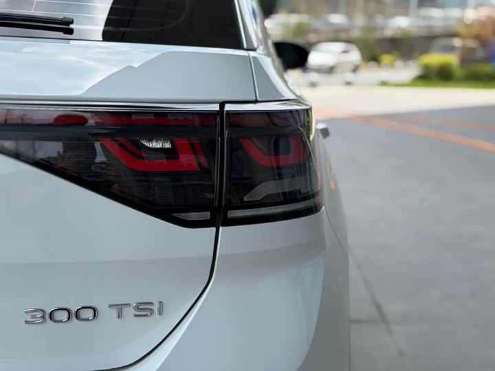 Volkswagen T-Roc 2023 2023款 300TSI DSG两驱辰光版