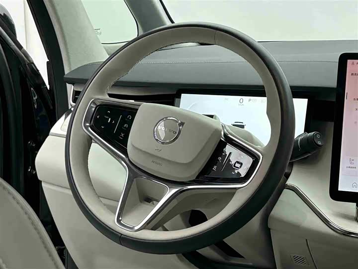 Volvo EM90 2025 2025款 Ultra 六座