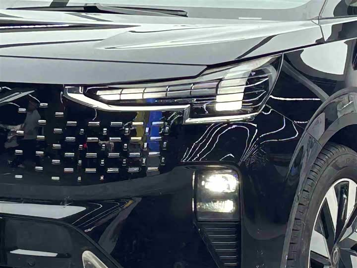 Volvo EM90 2025 2025款 Ultra 六座