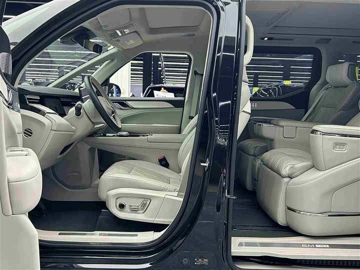 Volvo EM90 2025 2025款 Ultra 六座