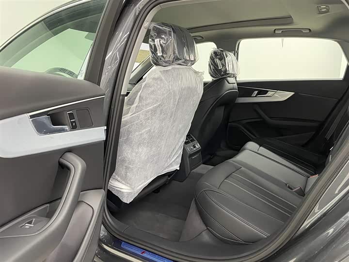 Audi A4L 2024 2024款 40 TFSI 时尚动感型