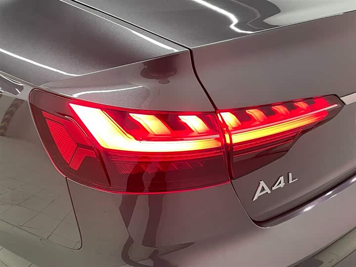 Audi A4L 2024 2024款 40 TFSI 时尚动感型