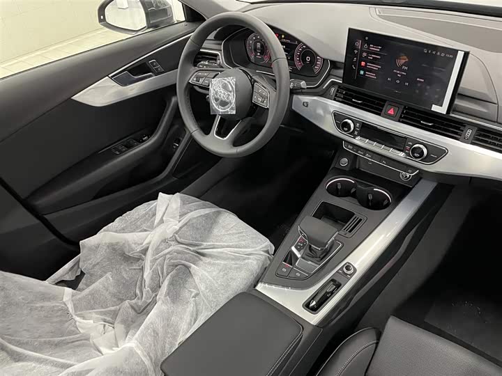 Audi A4L 2024 2024款 40 TFSI 时尚动感型