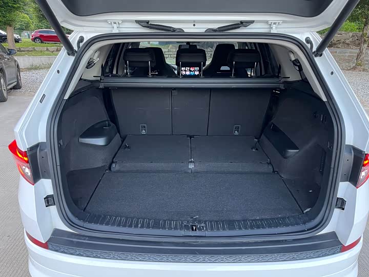 Skoda Kodiaq 2022 2022款 TSI330 7座两驱奢享版