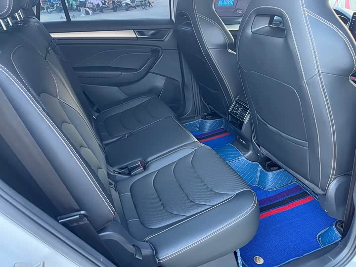 Skoda Kodiaq 2022 2022款 TSI330 7座两驱奢享版