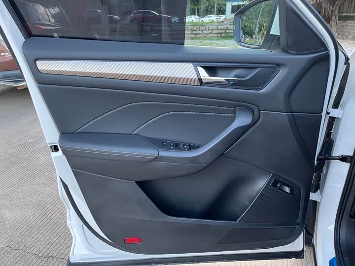 Skoda Kodiaq 2022 2022款 TSI330 7座两驱奢享版