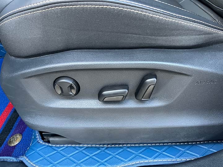 Skoda Kodiaq 2022 2022款 TSI330 7座两驱奢享版