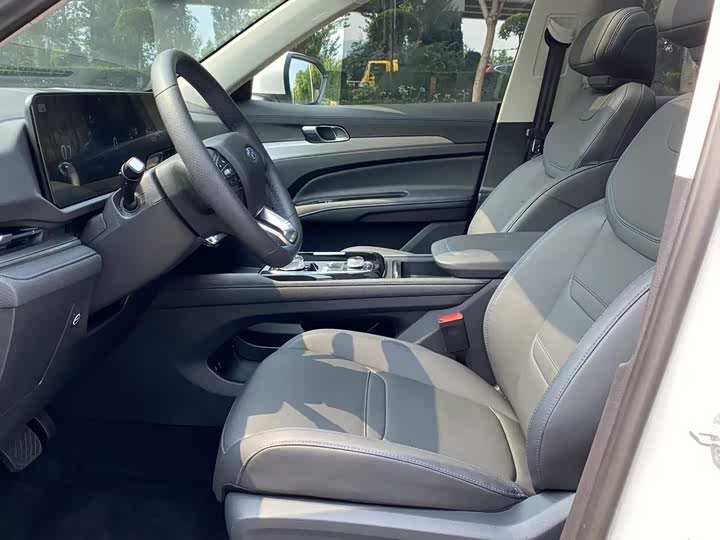 Ford Equator Sport 2025 2025款 EcoBoost 170 铂领型