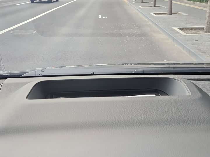 Toyota Vellfire 2024 2024款 皇冠 双擎 2.5L 至尊行政版