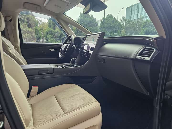 Toyota Vellfire 2024 2024款 皇冠 双擎 2.5L 至尊行政版