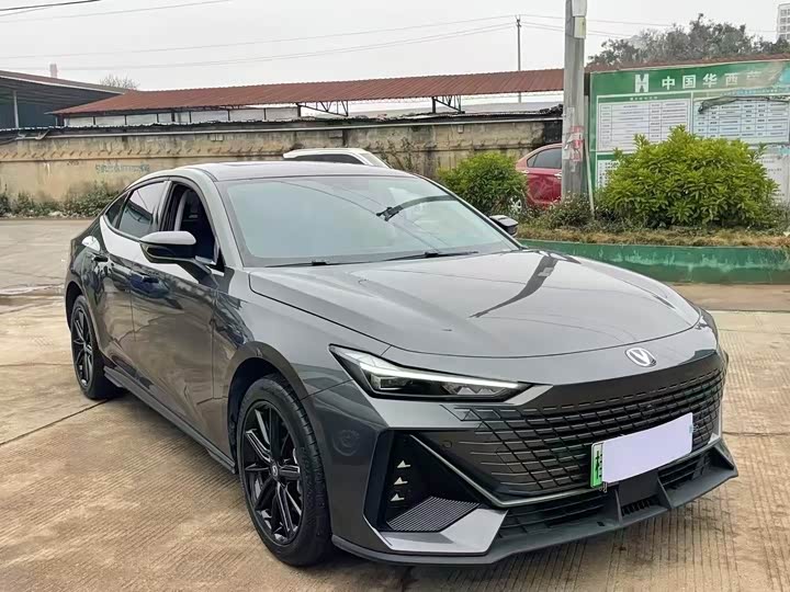 Changan UNI-V Hybrid 2023 2023款 智电iDD 1.5T 113km智趣型