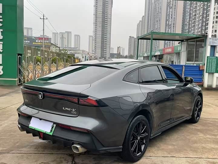 Changan UNI-V Hybrid 2023 2023款 智电iDD 1.5T 113km智趣型