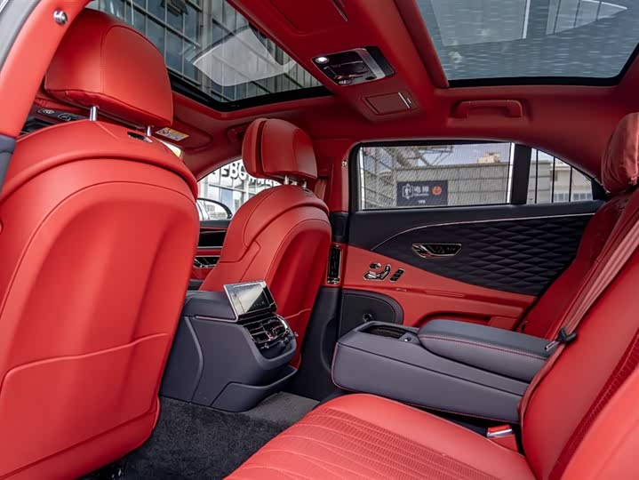 Bentley Flying Spur 2024 2024款 4.0T V8 雅度版