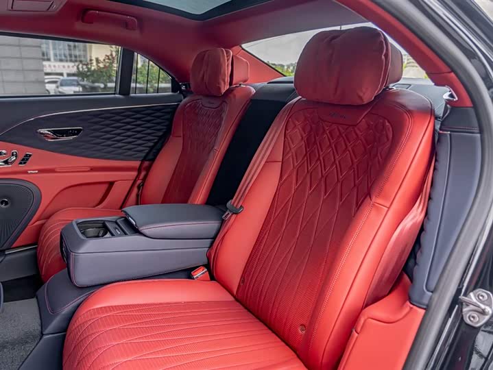 Bentley Flying Spur 2024 2024款 4.0T V8 雅度版