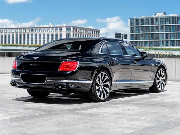 Bentley Flying Spur 2024 2024款 4.0T V8 雅度版