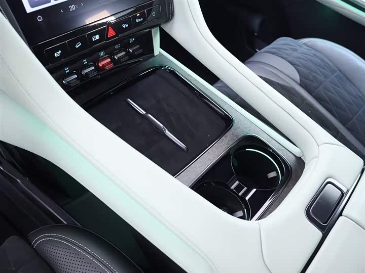 BYD Yangwang U8 2024 2024款 越野玩家版