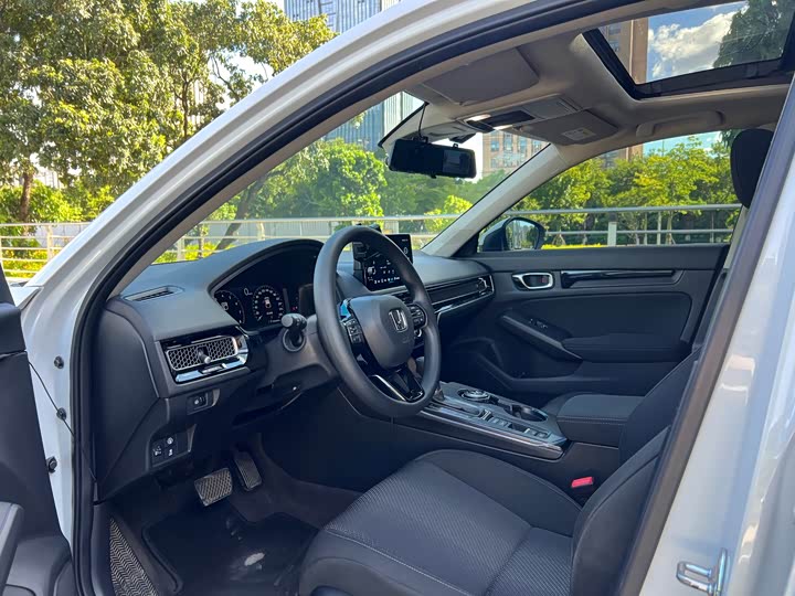Honda Integra 2023 2023款 HATCHBACK 240TURBO CVT领潮版