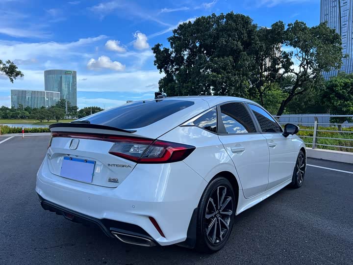 Honda Integra 2023 2023款 HATCHBACK 240TURBO CVT领潮版