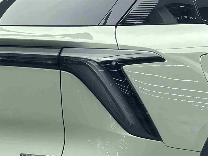 HiPhi Y 2023 2023款 560km 先锋版