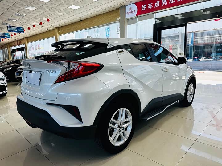 Toyota C-HR 2022 2022款 2.0L 舒适版