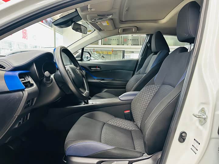 Toyota C-HR 2022 2022款 2.0L 舒适版