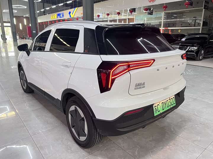 Geely Geometry E Firefly 2024 2024款 301km 流光