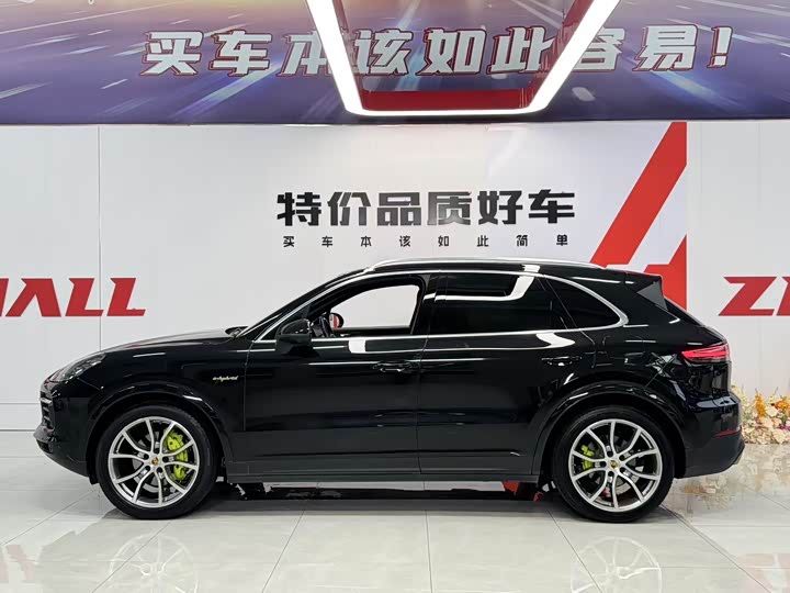 Porsche Cayenne Hybrid 2023 2023款 Cayenne E-Hybrid 2.0T 铂金版