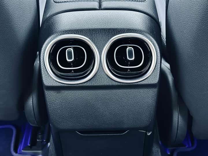 Mercedes-Benz C-Class 2025 2025款 C 200 L 运动版