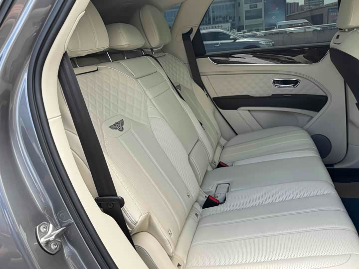 Bentley Bentayga Hybrid 2024 2024款 3.0T PHEV