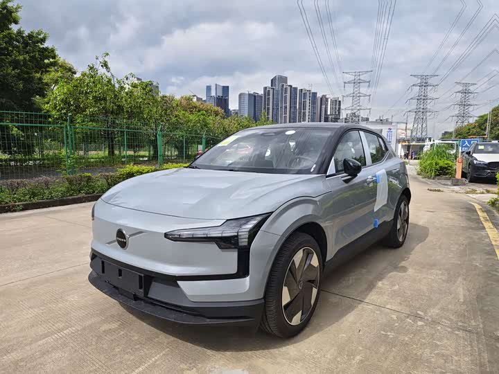 Volvo EX30 2025 2025款 后驱长续航版 Plus