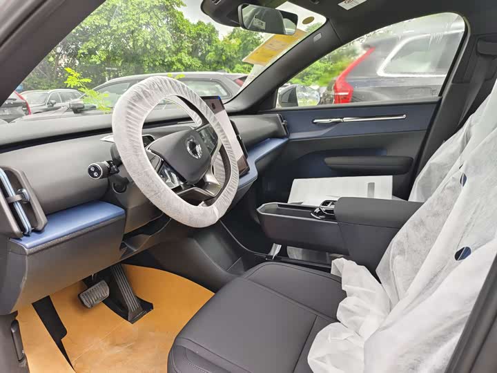 Volvo EX30 2025 2025款 后驱长续航版 Plus