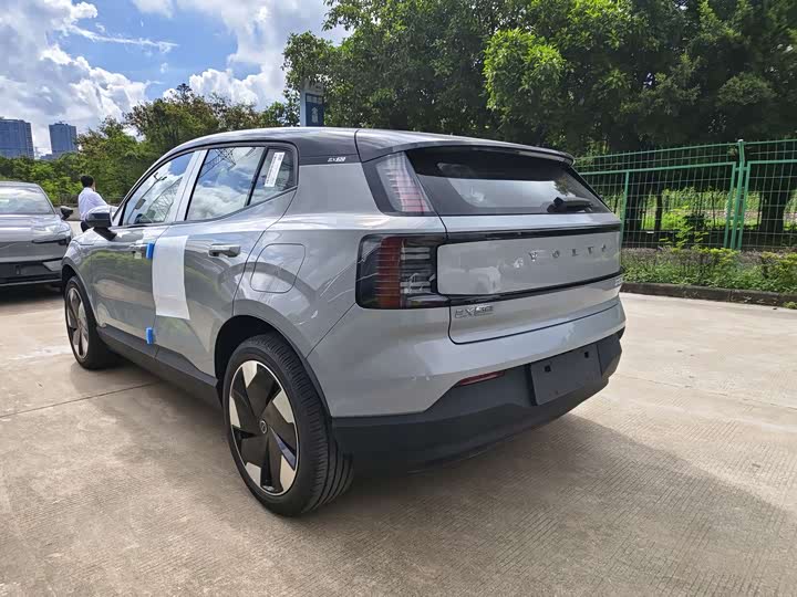 Volvo EX30 2025 2025款 后驱长续航版 Plus