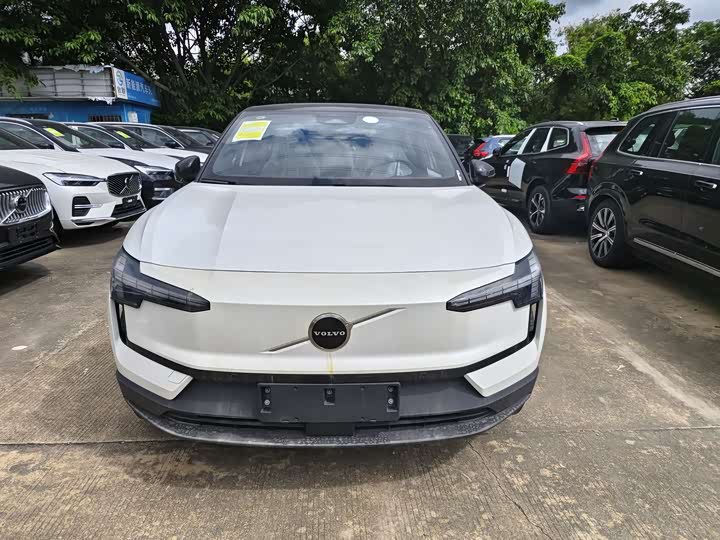 Volvo EX30 2025 2025款 后驱长续航版 Plus