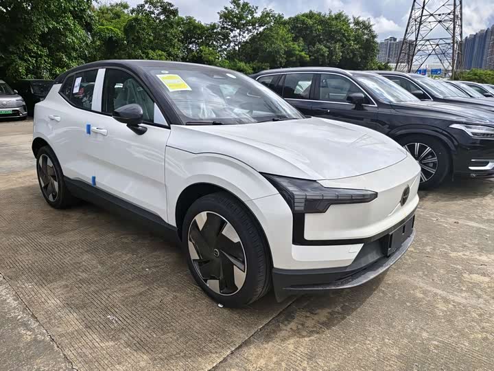 Volvo EX30 2025 2025款 后驱长续航版 Plus