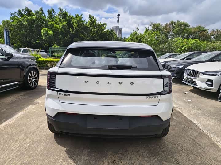 Volvo EX30 2025 2025款 后驱长续航版 Plus